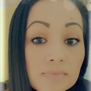 Meet your Posher, Adriana